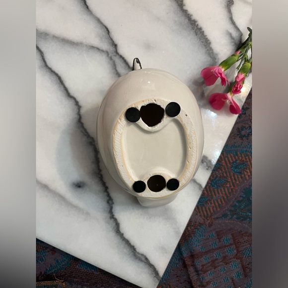 Benzara Alluring Nesting Glossy White Ceramic Bird w black textured beak - Picture 7 of 7